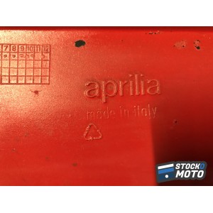 Coque arrière centrale APRILIA 125 RS DE 1995 à 1998. 