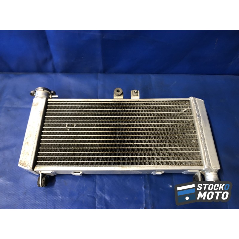 Radiateur d'Eau Type Racing en Aluminium HONDA CBF 600 S de 2004 à 2007. 