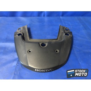 Coque arrière centrale HONDA CBF 600 S de 2004 à 2007. 