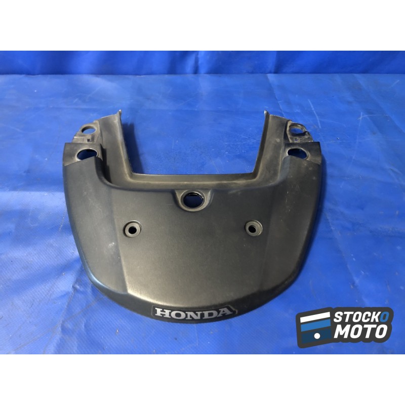 Coque arrière centrale HONDA CBF 600 S de 2004 à 2007. 