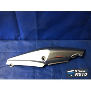 Coque arrière droite HONDA CBF 600 S de 2004 à 2007. 