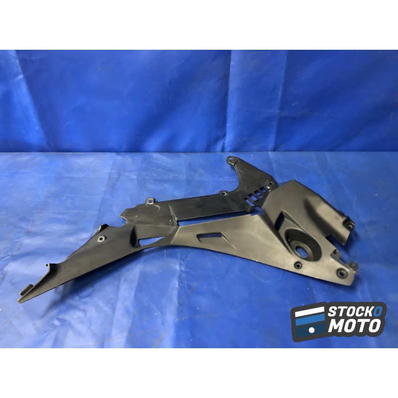 Cache plastique intérieur de flanc gauche HONDA CBR 500 R de 2013 à 2015. 