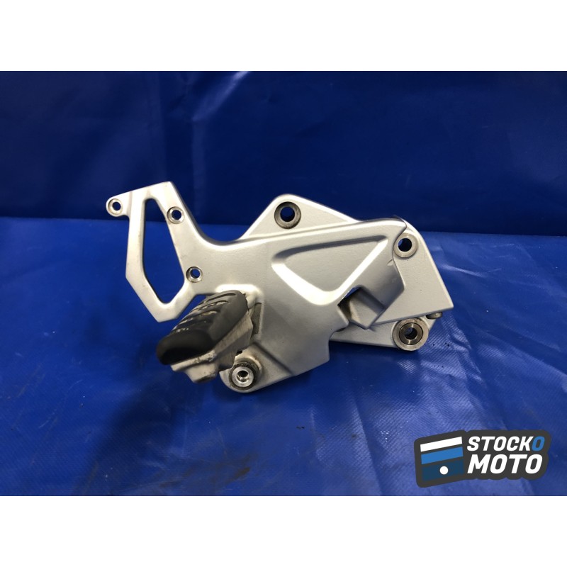 Platine repose pied droite BMW F 800 S