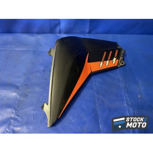 Cache plastique gauche de réservoir KTM 390 DUKE de 2013 à 2016. 