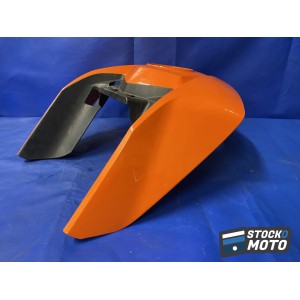 Cache plastique sur réservoir KTM 390 DUKE de 2013 à 2016. 