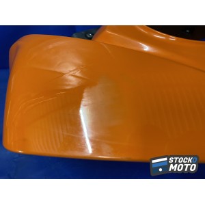 Cache plastique sur réservoir KTM 390 DUKE de 2013 à 2016. 