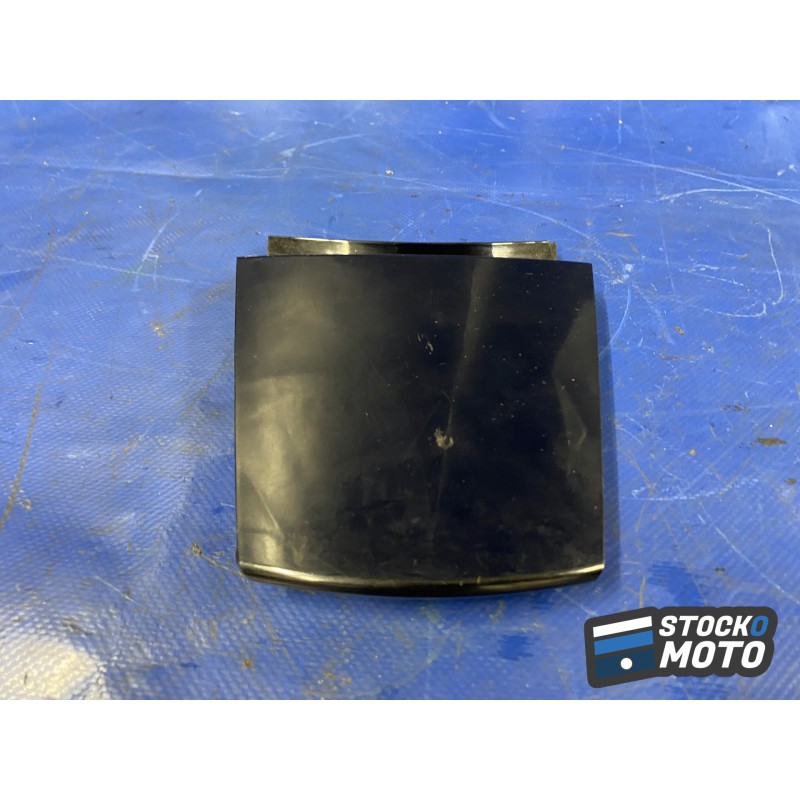 Coque arrière centrale Suzuki SV 650 N de 2003 à 2006.