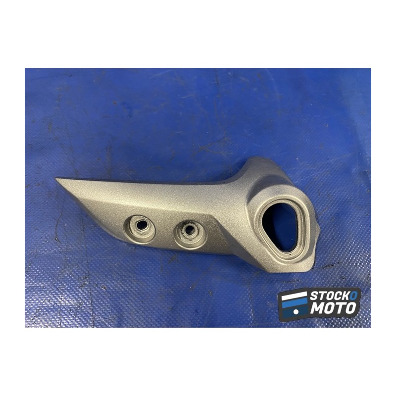 Support clignotant gauche YAMAHA FZ6 600 FAZER S2 2007 à 2010.