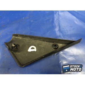 Plastique de cadre droit SUZUKI GSF 600 BANDIT de 2000 à 2004.