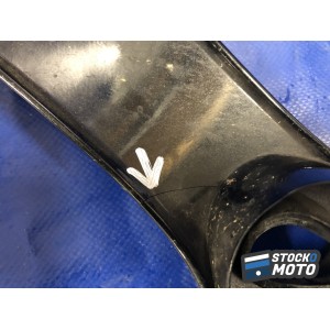 Coque avant droite YAMAHA FZ6 S de 2004 à 2006. 