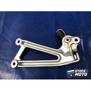 Platine repose pied droite passager DUCATI SPORT TOURING ST2 de 1997 à 2003. 