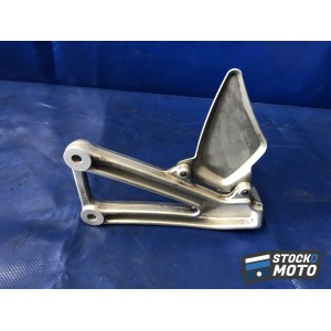 Platine repose pied droite DUCATI SPORT TOURING ST2 de 1997 à 2003. 